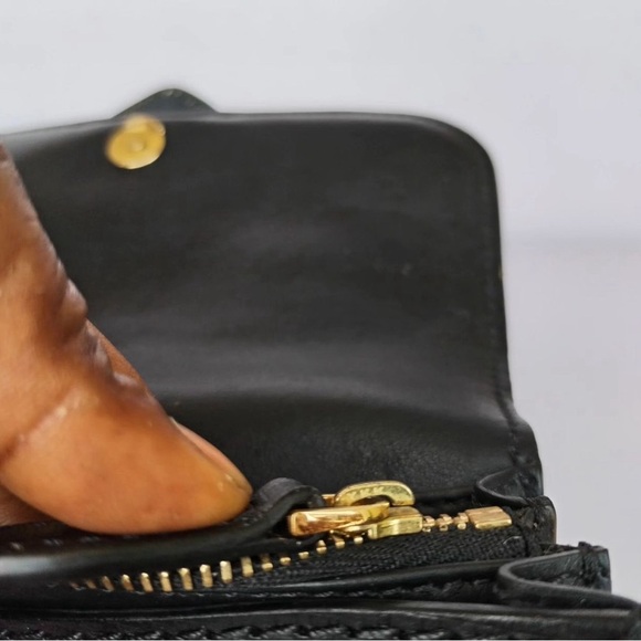 Authentic BURBERRY 
House Check Bridle Calfskin Small Madison Buckle Bag… - Picture 7 of 14